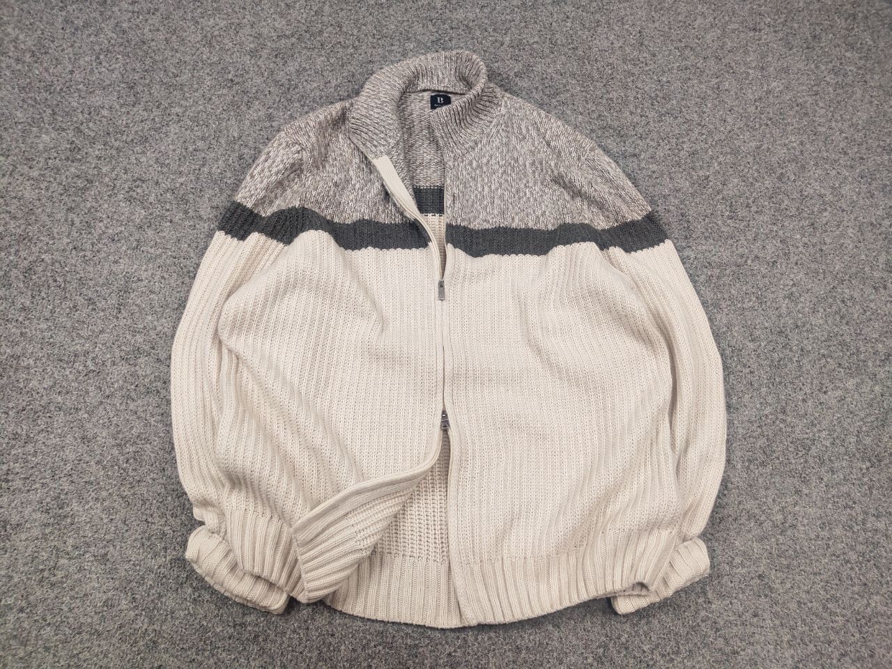 Boggi Boggi Milano Italy cashmere blend Full Zip Knit Beige Jumper Size US L / EU 52-54 / 3 - 4 Thumbnail