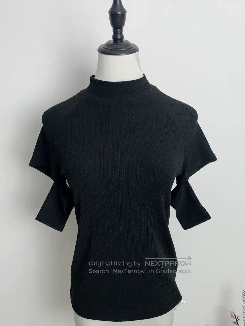 Helmut Lang Helmut Lang Black short-sleeved top Size M / US 6-8 / IT 42-44 - 1 Thumbnail