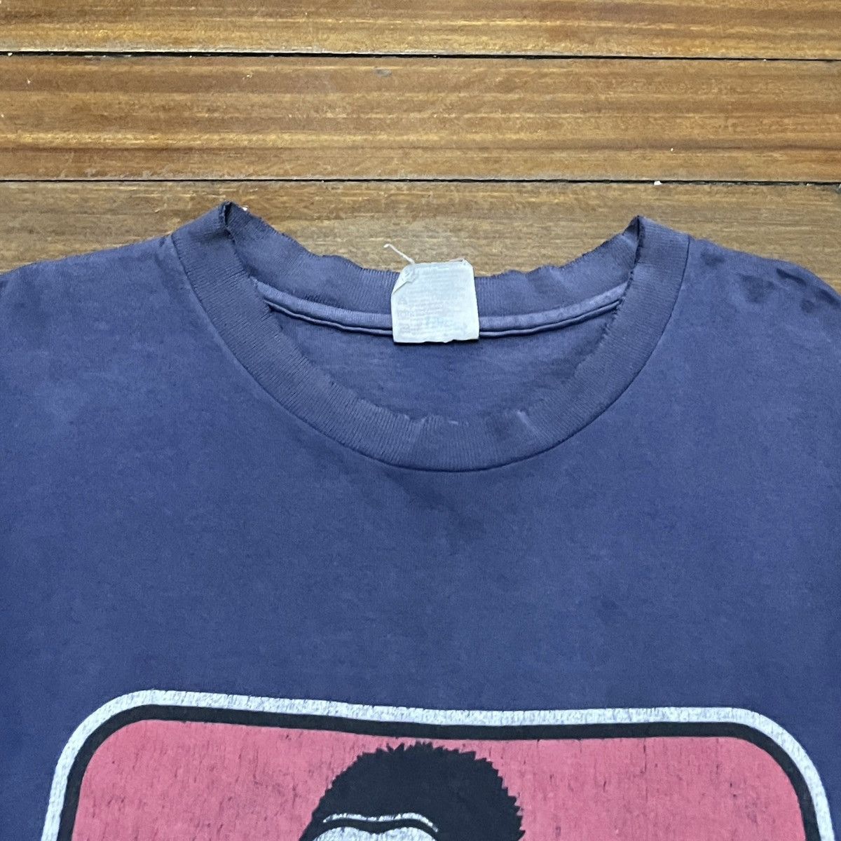 Ben Davis Rare Design Vintage Brand Ben Davis Distressed T-shirt 1990s Size US L / EU 52-54 / 3 - 3 Thumbnail