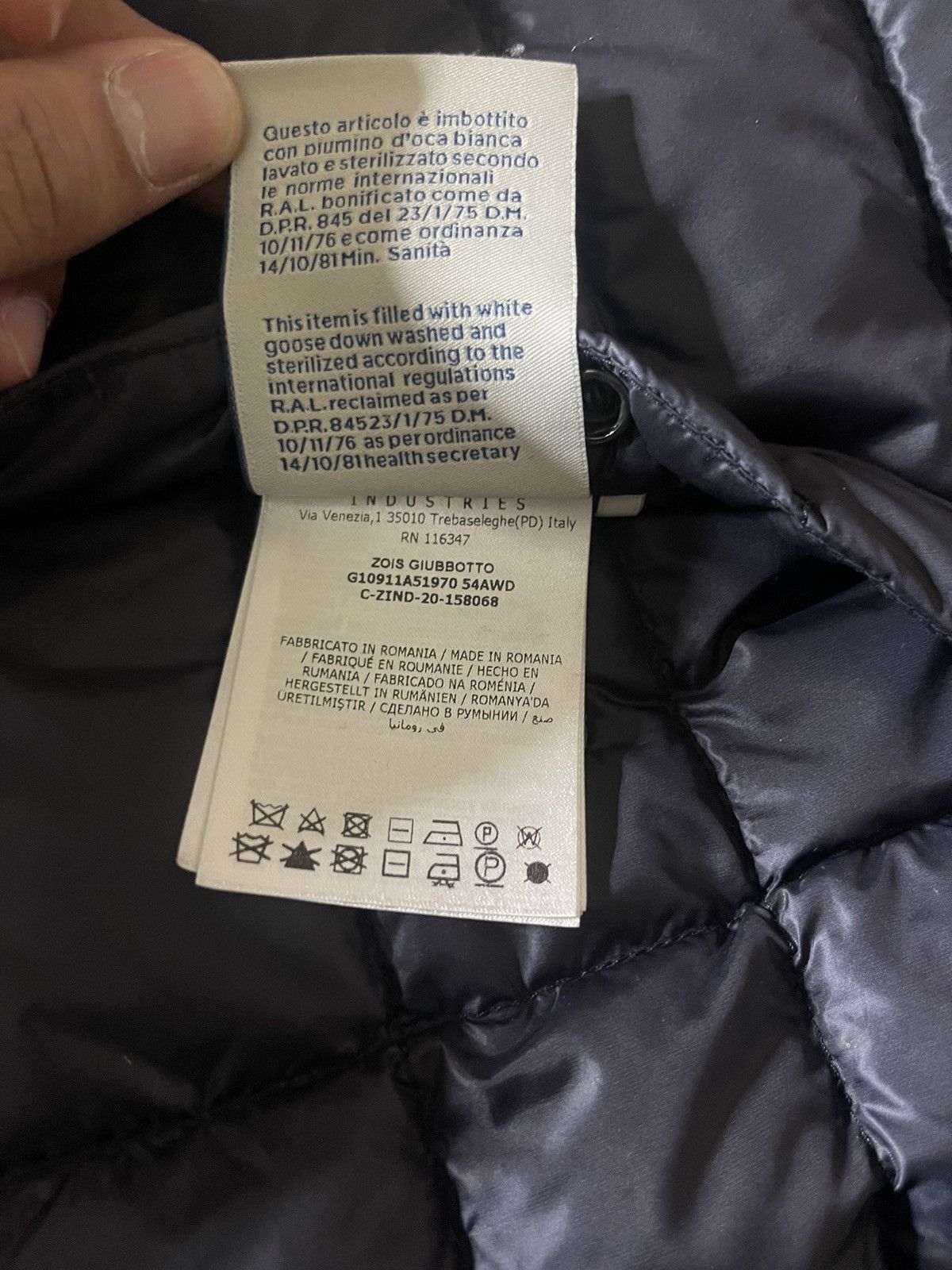Moncler Moncler Size US XL / EU 56 / 4 - 7 Thumbnail