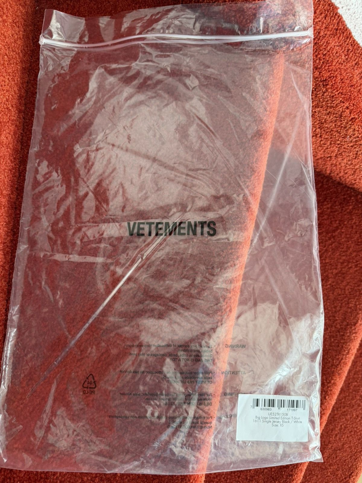 Vetements Vetements Logo T-shirt Size US XS / EU 42 / 0 - 11 Thumbnail