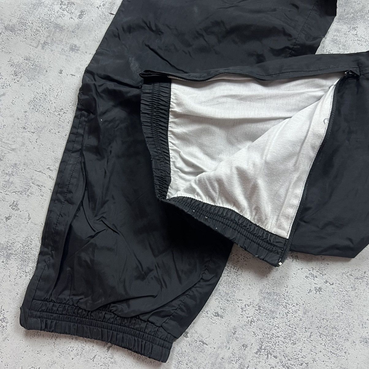 Nike 90s NIKE RETRO BASIC LOGO VINTAGE Y2K PARACHUTE SWEATPANTS Size US 30 / EU 46 - 8 Thumbnail
