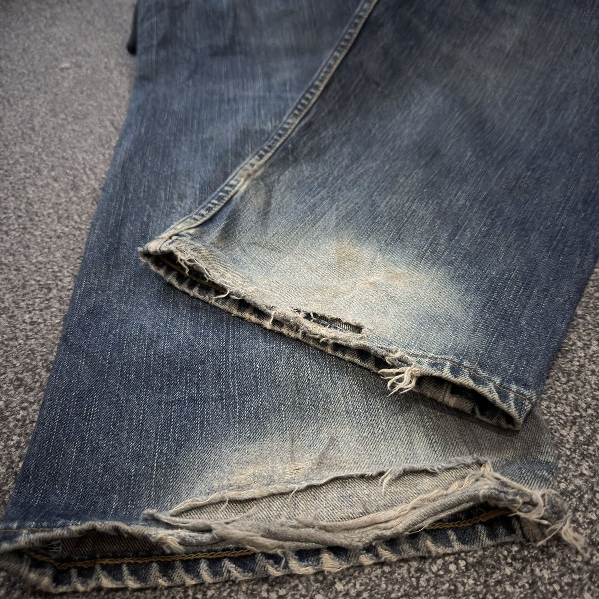Fashion Victim Archives Baggy Vintage y2k Levis 504 Distressed Dirty Wash Size US 34 / EU 50 - 10 Thumbnail