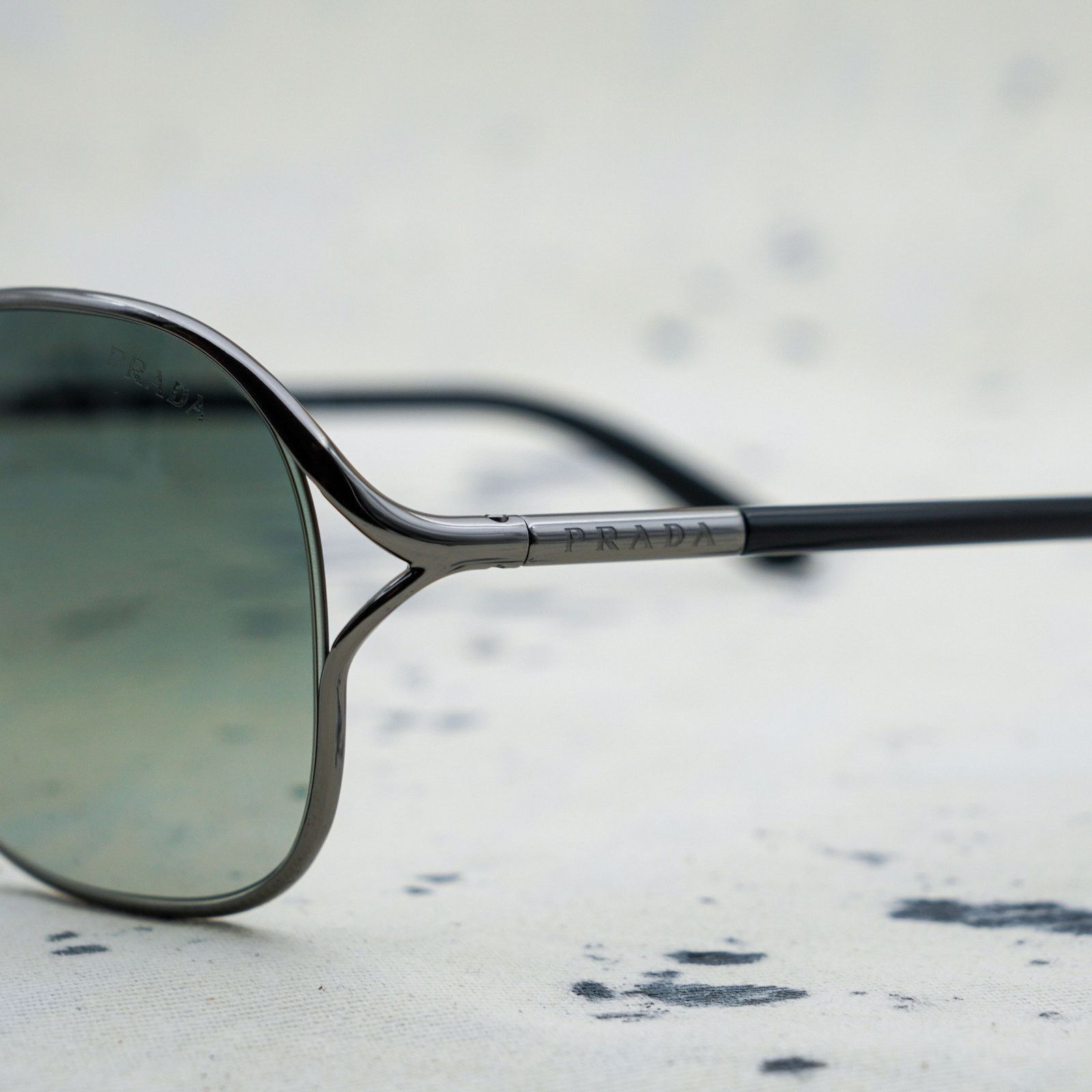 Prada Vintage prada gradient metal frame aviator logo sunglasses Size ONE SIZE - 4 Thumbnail