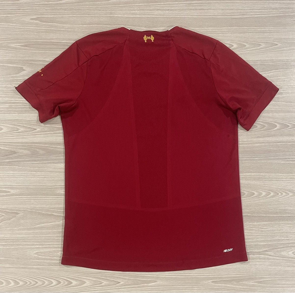 New Balance New Balance 2019/20 FC Liverpool Jersey Men’s Size Medium Size US M / EU 48-50 / 2 - 6 Thumbnail