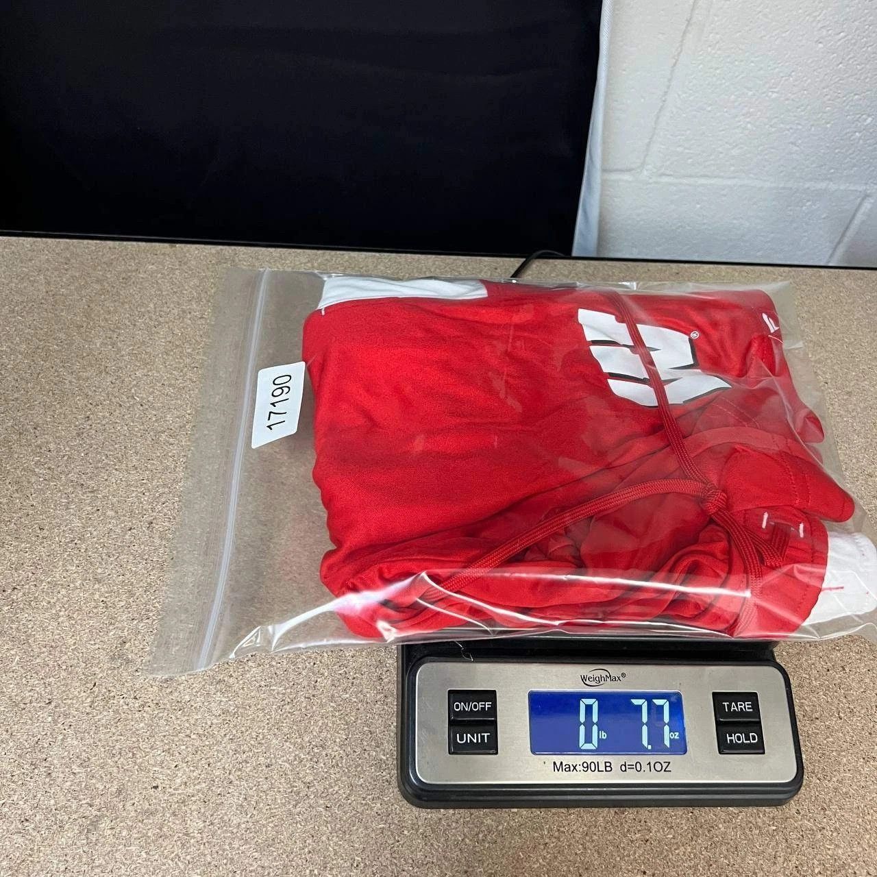 Other Wisconsin Badgers Athletic Shorts Men L Drawstring Size 30 Size US 30 / EU 46 - 9 Thumbnail