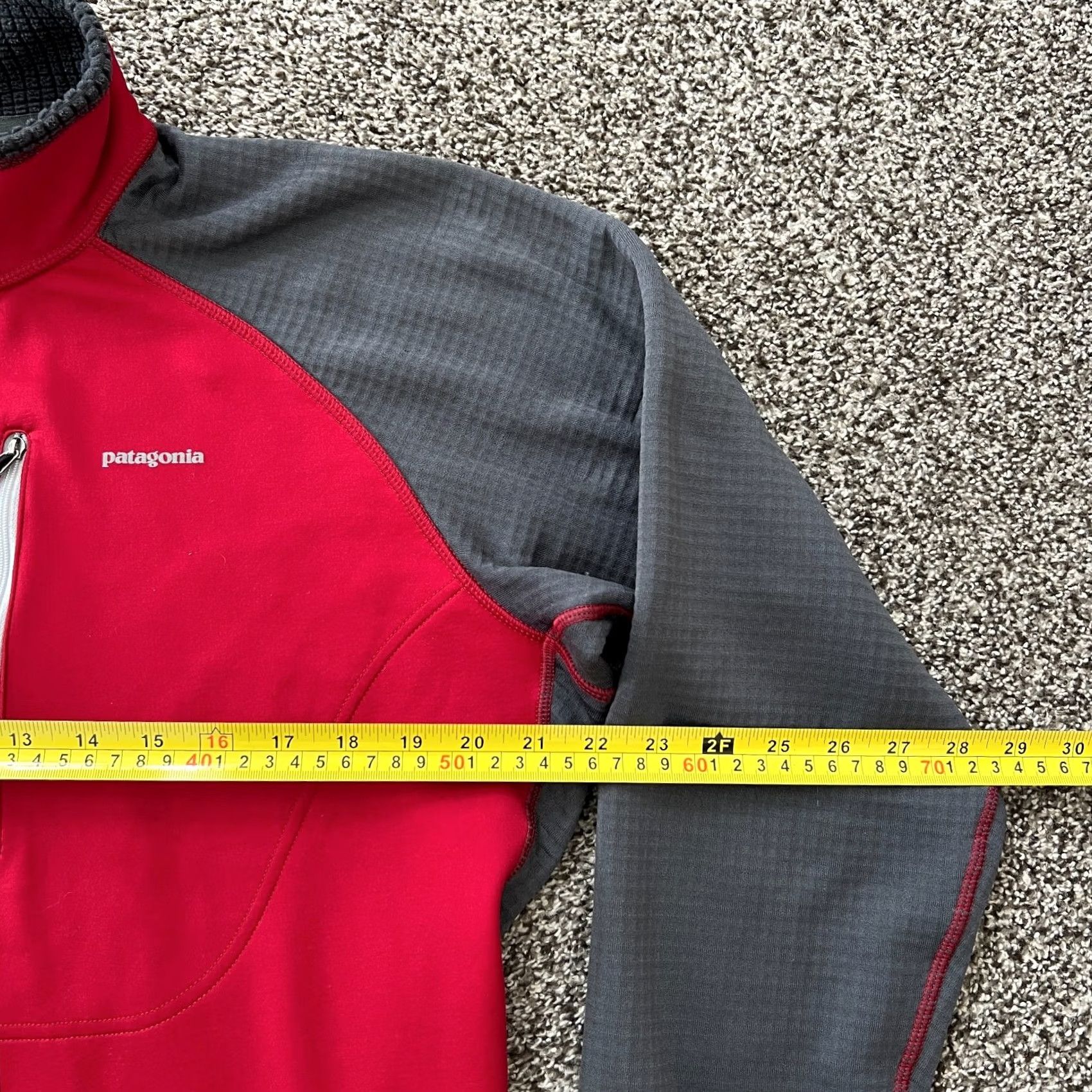 Patagonia Patagonia Pullover Wind Shield Cycle 24990 Red Men's Size Large Grid Fleece Shirt Size US L / EU 52-54 / 3 - 3 Thumbnail