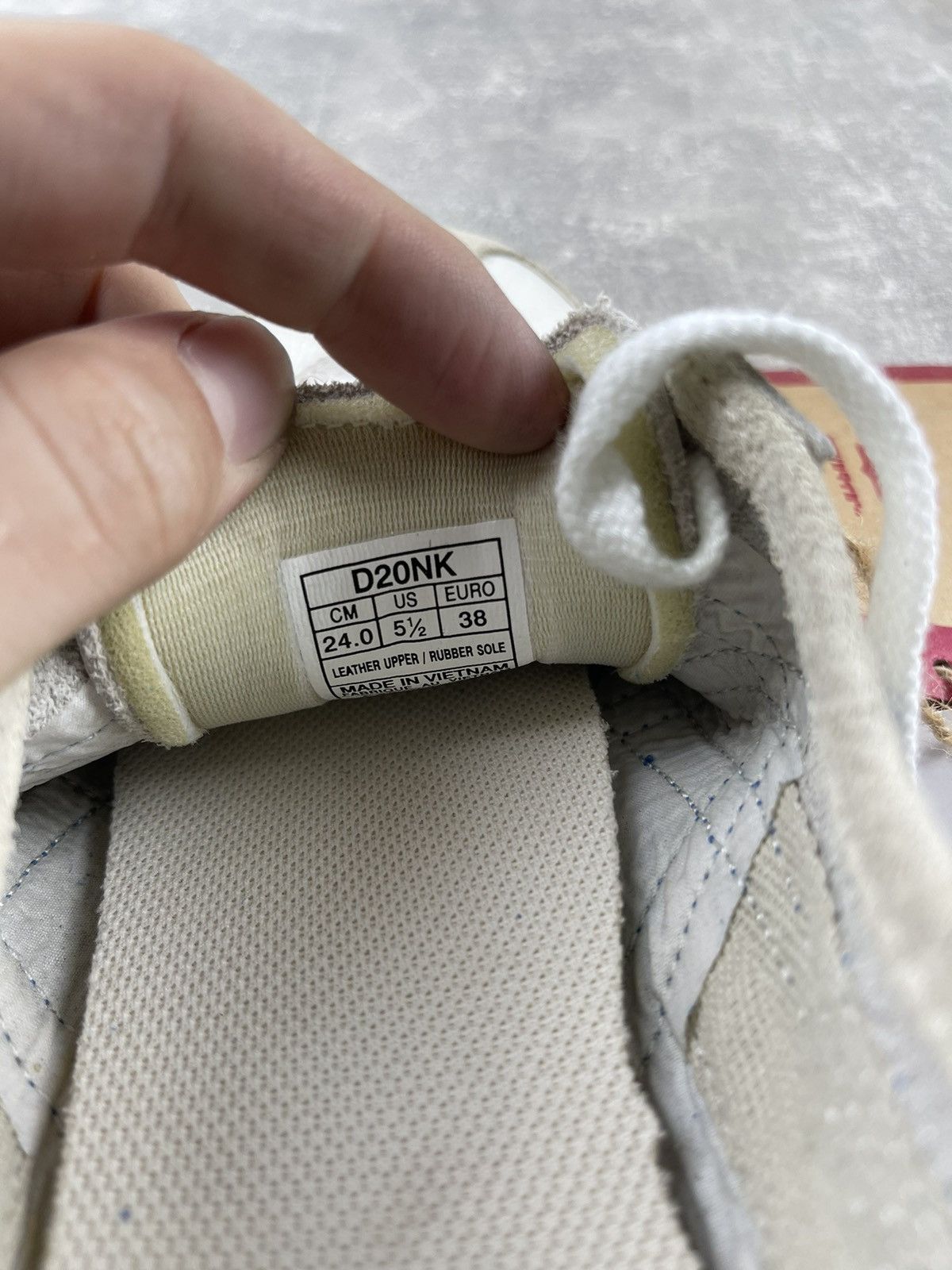 Onitsuka Tiger × Vintage Vintage Onitsuka Tiger Mexico 66 Le Vin Leather Sneakers Size US 8 / IT 38 - 10 Thumbnail