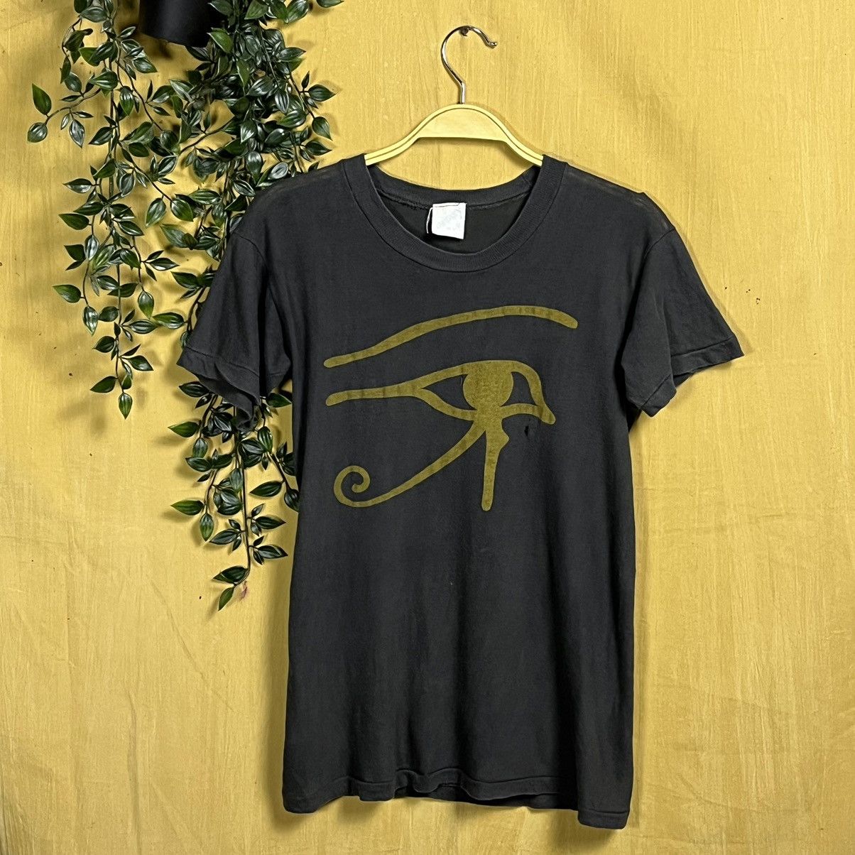 Band Tees × Vintage Vintage 80s Alan Person sirius / eye in the sky Size US S / EU 44-46 / 1 - 1 Thumbnail