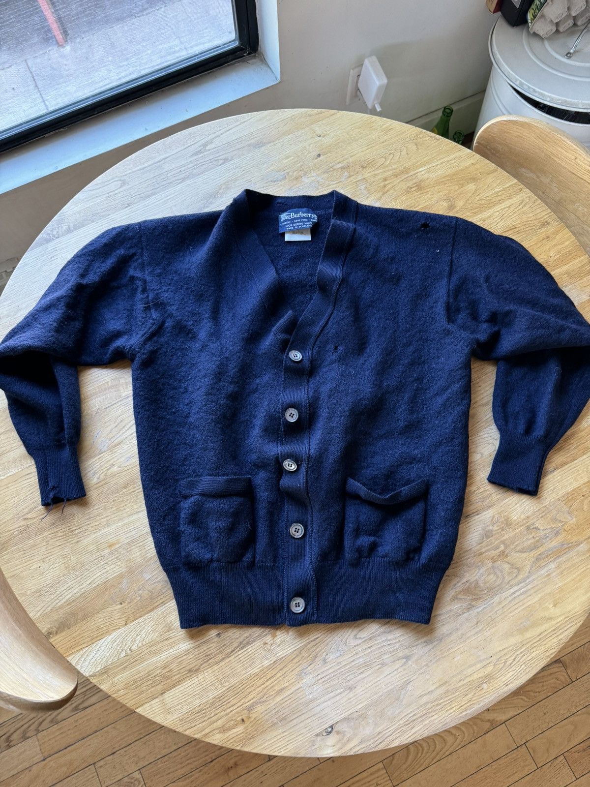 Burberry Vintage Burberry Cardigan 100% Merino Wool Size S / US 4 / IT 40 - 1 Thumbnail