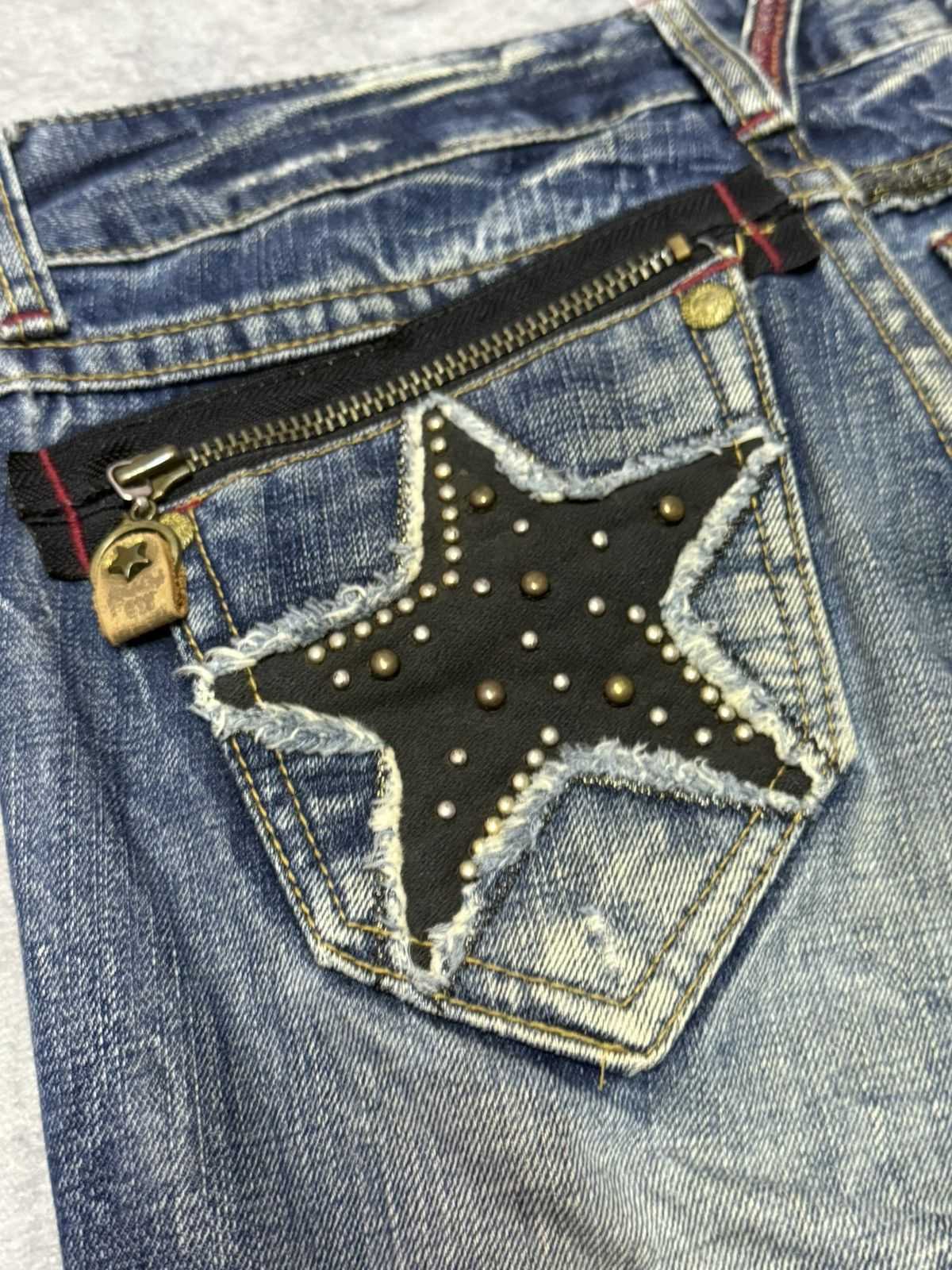 Japanese Brand × Vintage Red Pepper Japan Embellished Studded Shadow Wash Flare Jeans Size US 28 / EU 44 - 10 Thumbnail