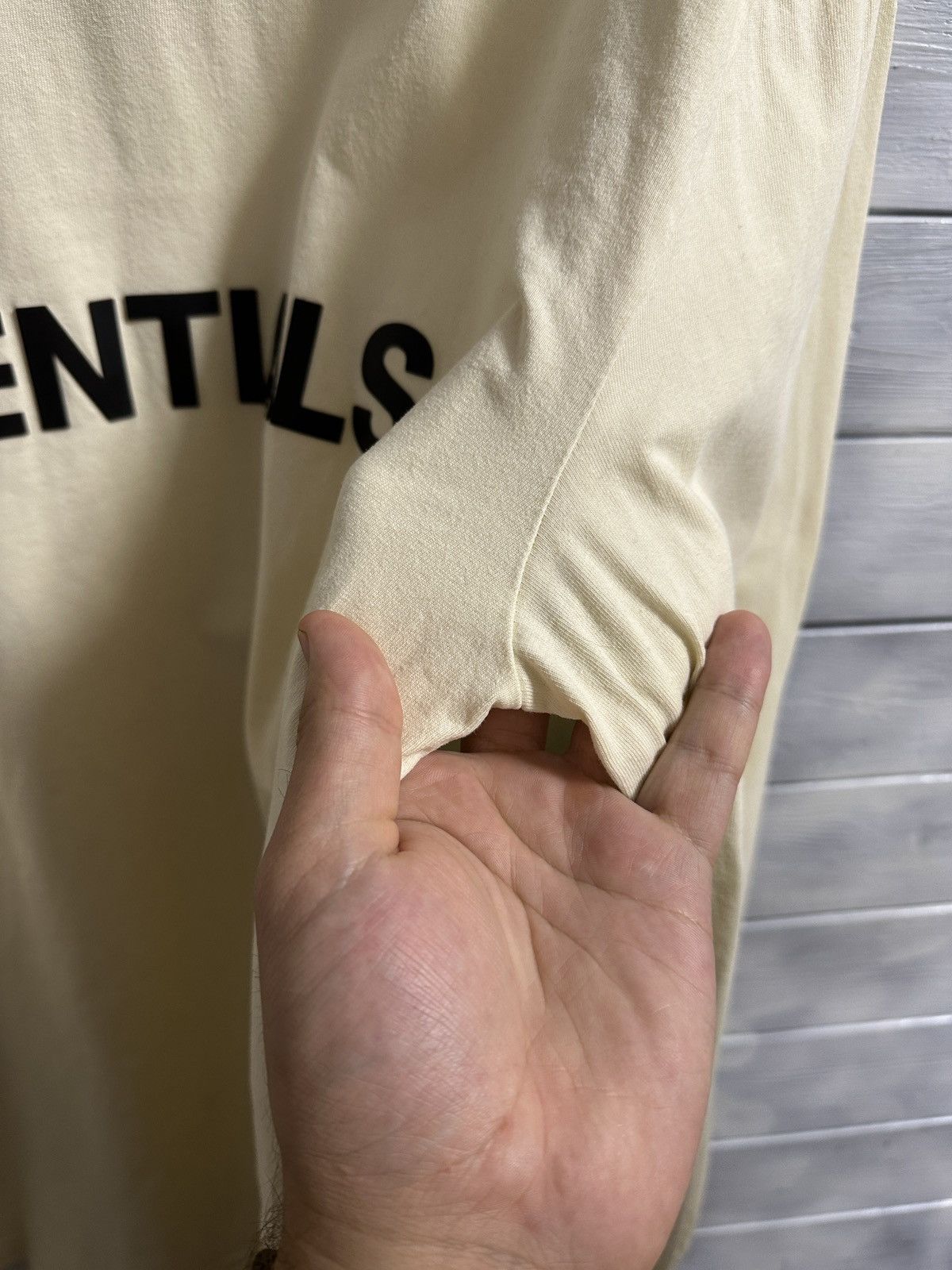 Essentials Rare Long-Sleeve Fear Of God Essentials FOG Size US M / EU 48-50 / 2 - 5 Thumbnail