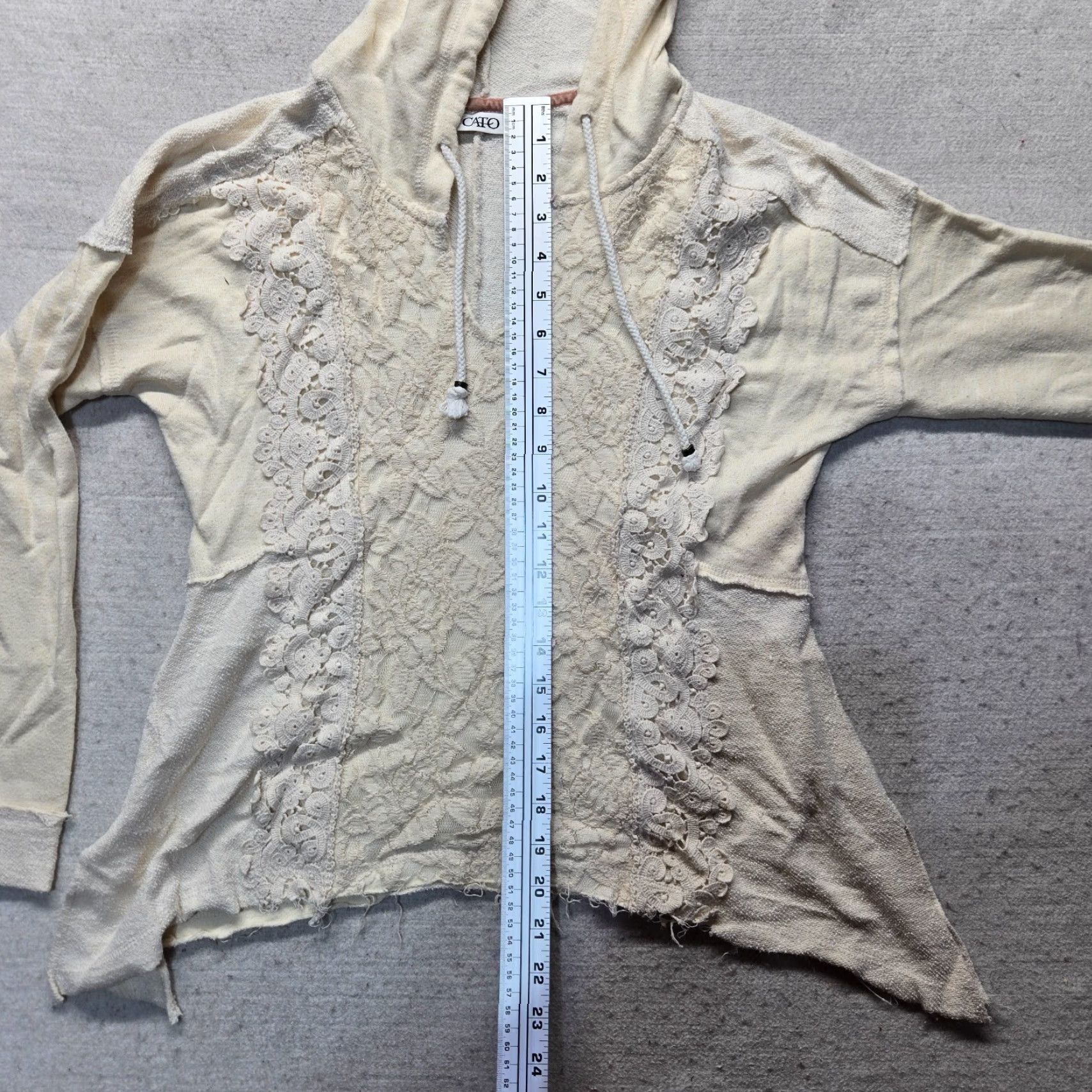 Vintage Cato Hoodie Women's L Beige Floral Lace Knit Pullover Boho V-Neck All Seasons Hooded Pockets Bohemian Regular Size L / US 10 / IT 46 - 6 Thumbnail
