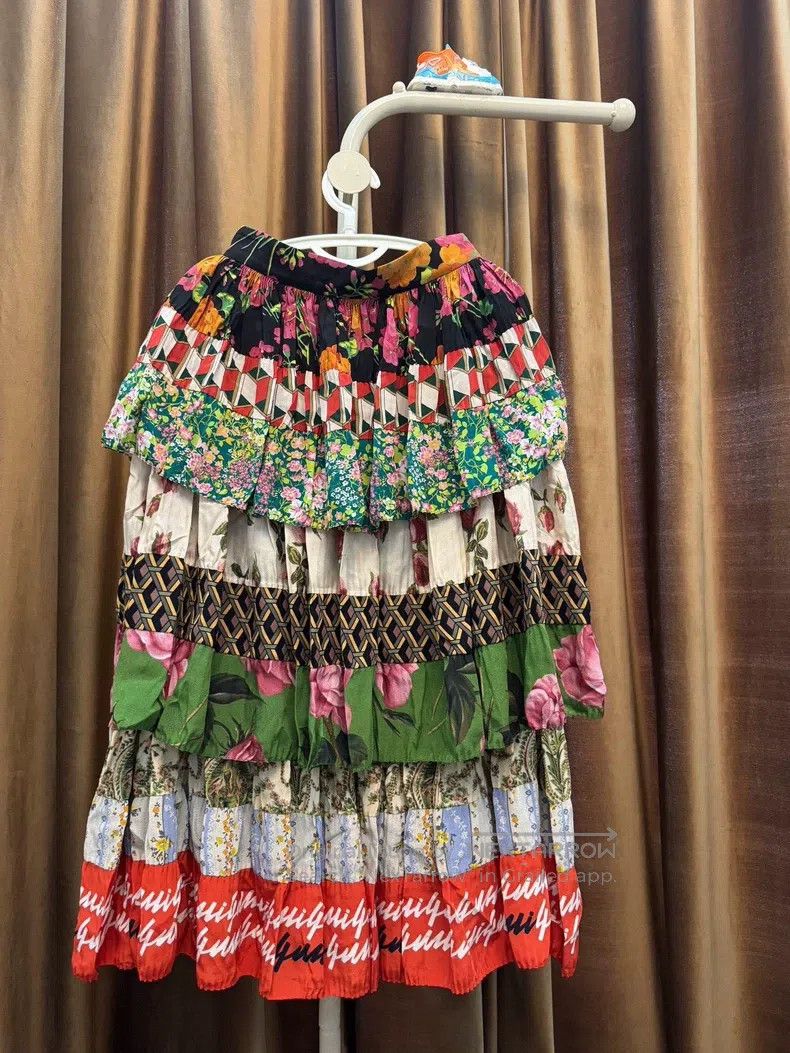 Gucci Gucci Floral skirt Size 25" / US 0 / IT 36 - 1 Thumbnail