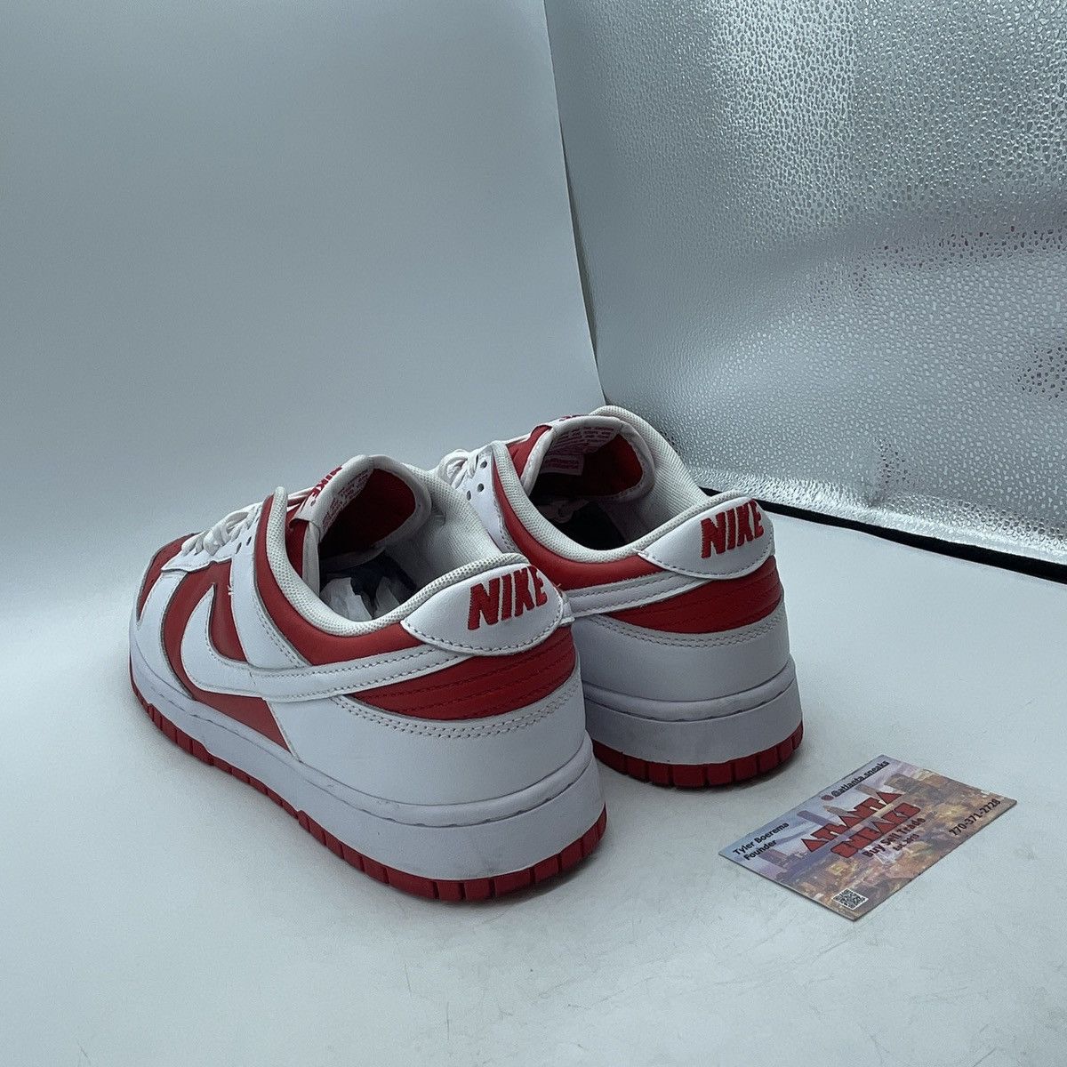 Nike Dunk low championship red Size US 12 / EU 45 - 4 Thumbnail