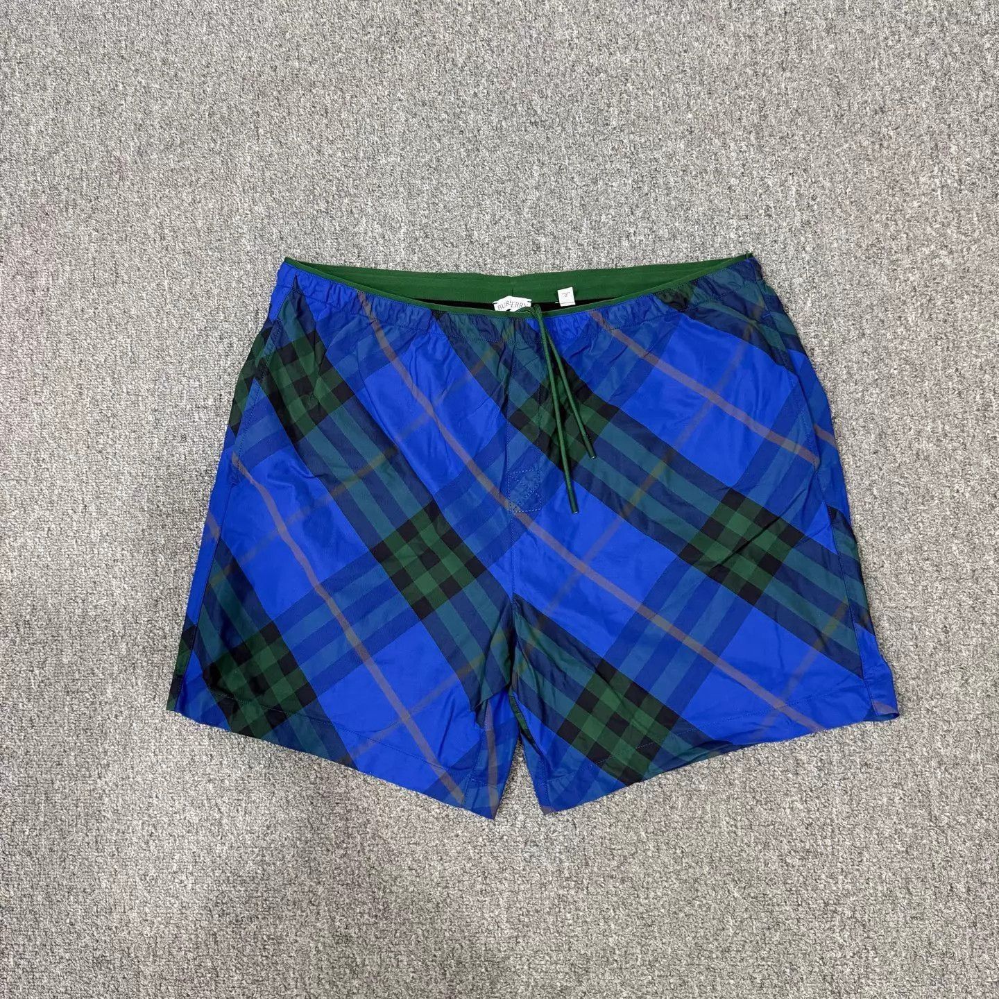 Burberry Blue Plaid Pattern Drawstring Shorts Size US 36 / EU 52 - 1 Thumbnail