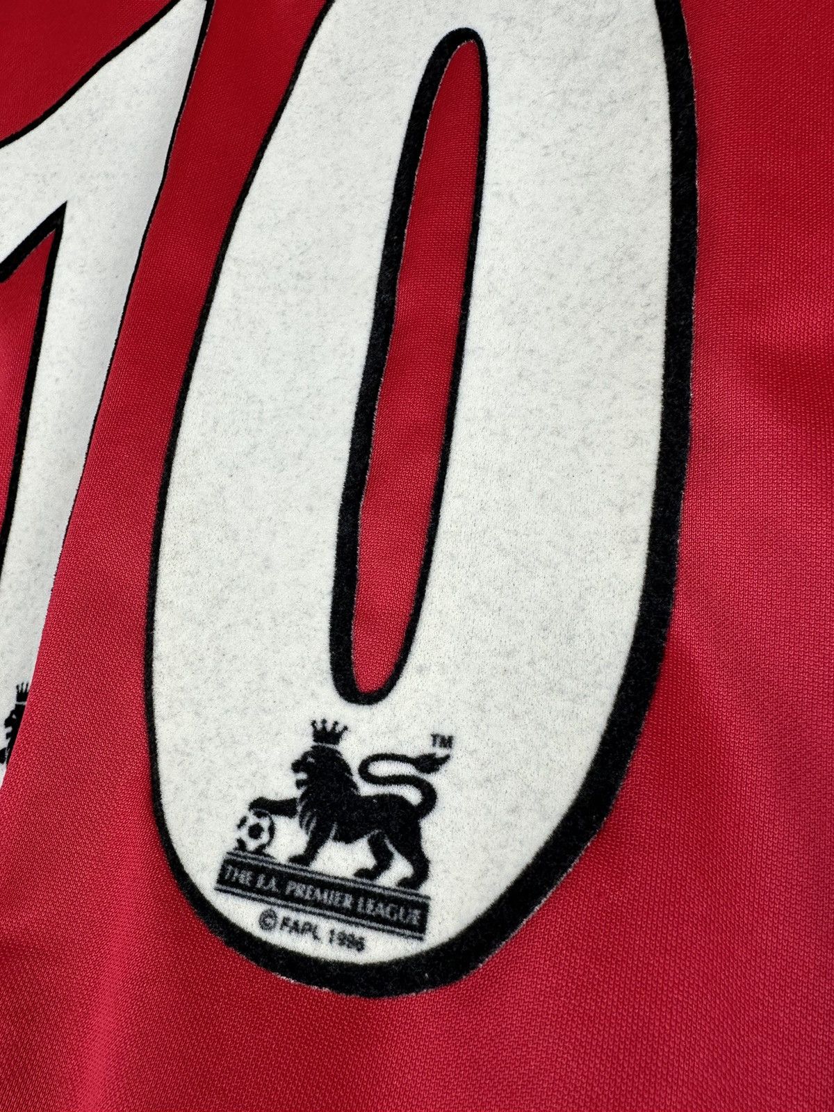 Nike × Vintage Vintage Arsenal #10 Bergkamp Nike 1999-2000 home jersey Men Size US S / EU 44-46 / 1 - 16 Thumbnail