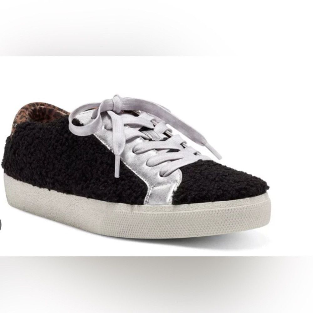 Vince Camuto Vince Camuto Milzy faux shearling silver trim, studded anim Size US 7.5 / IT 37.5 - 1 Thumbnail