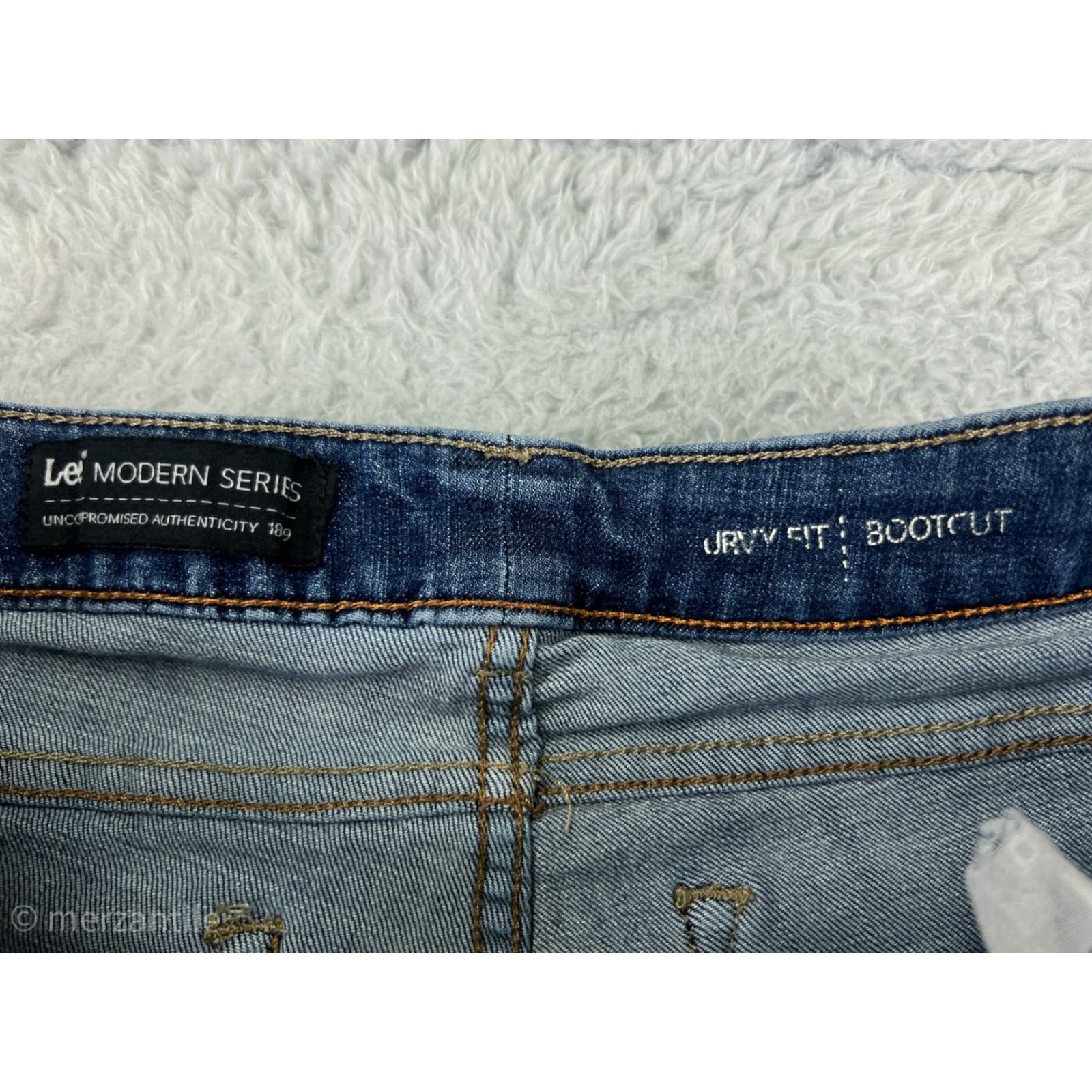 Lee Lee Jeans Womens 26 Blue Denim Bootcut Regular Blue Jeans Western Cotton Blend 5-Pocket Design Cowboy Southwestern 90s Theme Mens Girls Size 26" / US 2 / IT 38 - 4 Thumbnail