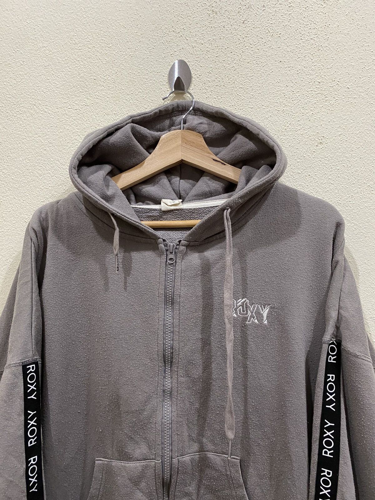 Vintage Vintage Roxy Spell Out Zipper Hoodies Size M / US 6-8 / IT 42-44 - 3 Thumbnail