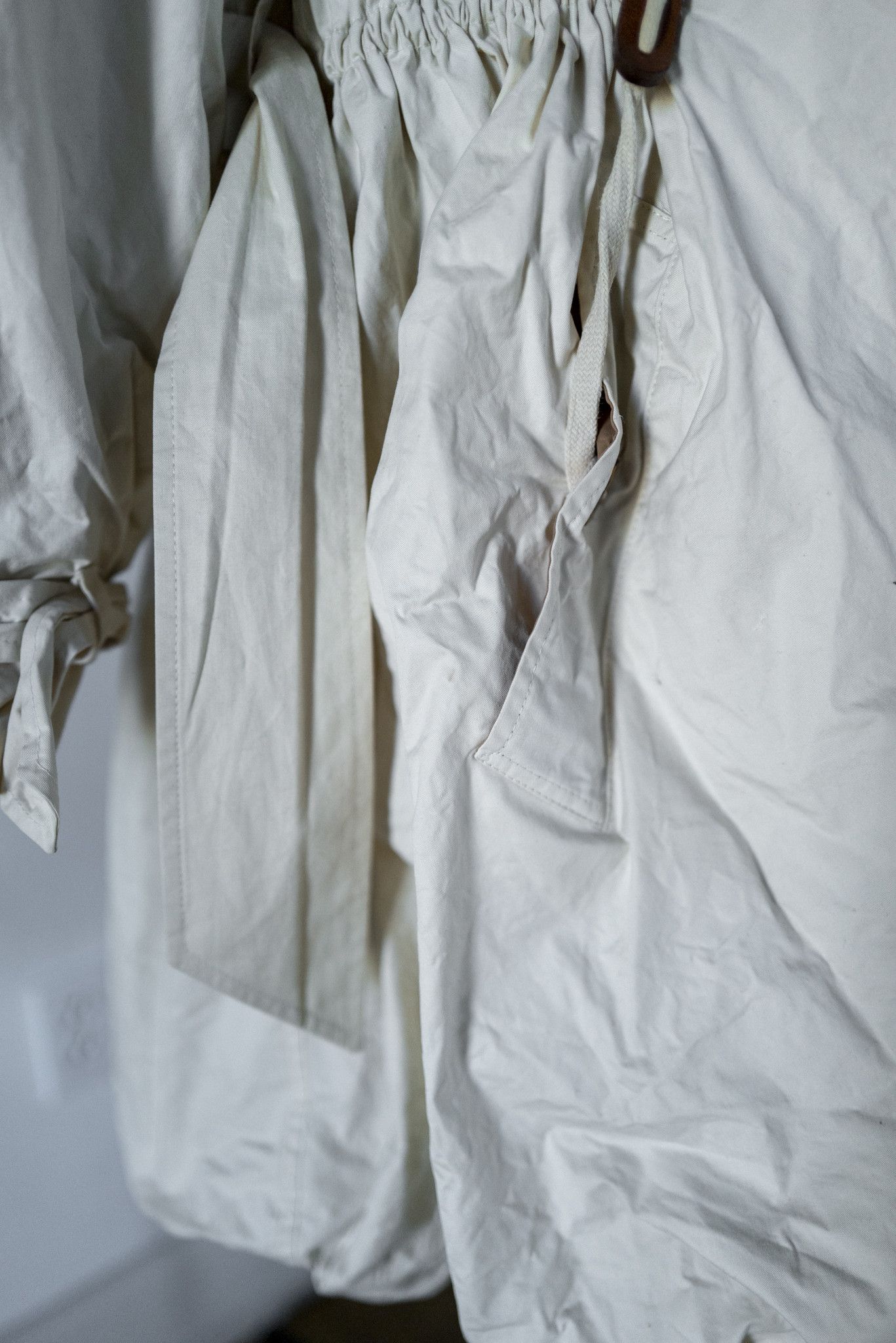 Jean Paul Gaultier Vintage Jean Paul Gaultier Ivory Cotton Hooded Trench Coat Size L / US 10 / IT 46 - 11 Thumbnail