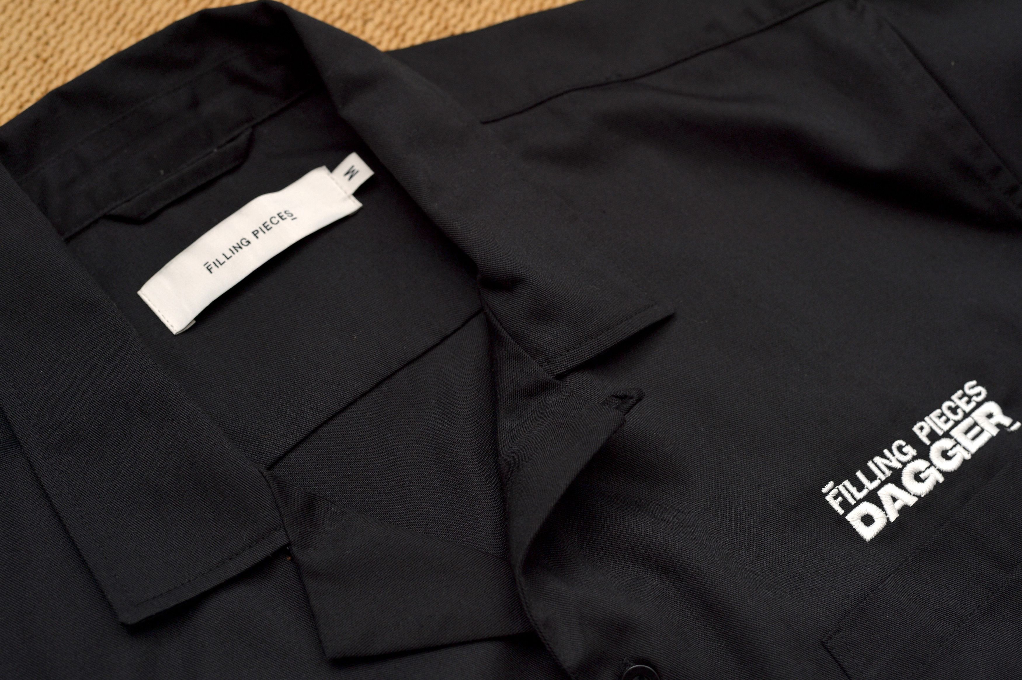 Filling Pieces, dagger, shirt size M