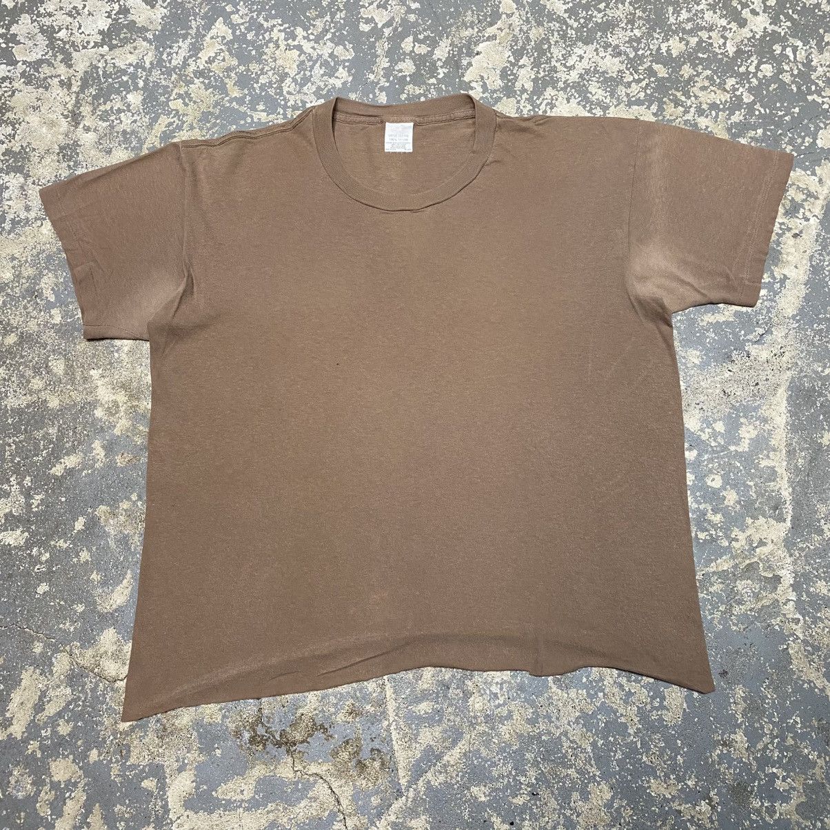 Vintage Vintage Brown Faded Blank Single Stitch Cropped Tshirt Size US L / EU 52-54 / 3 - 1 Thumbnail