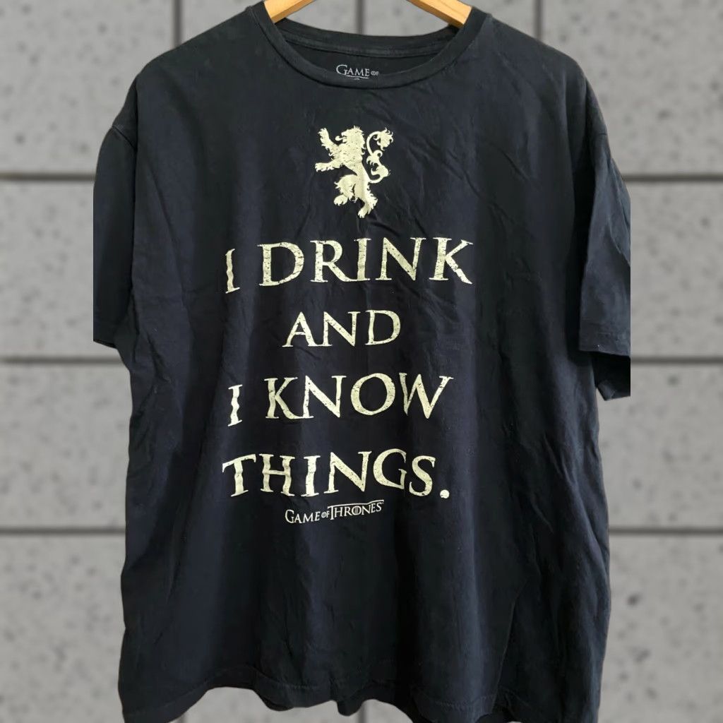 Vintage Game Of Thrones TYRION LANNISTER I DRINK AND I KNOW THINGS T-Shirt XL Size US XL / EU 56 / 4 - 1 Thumbnail