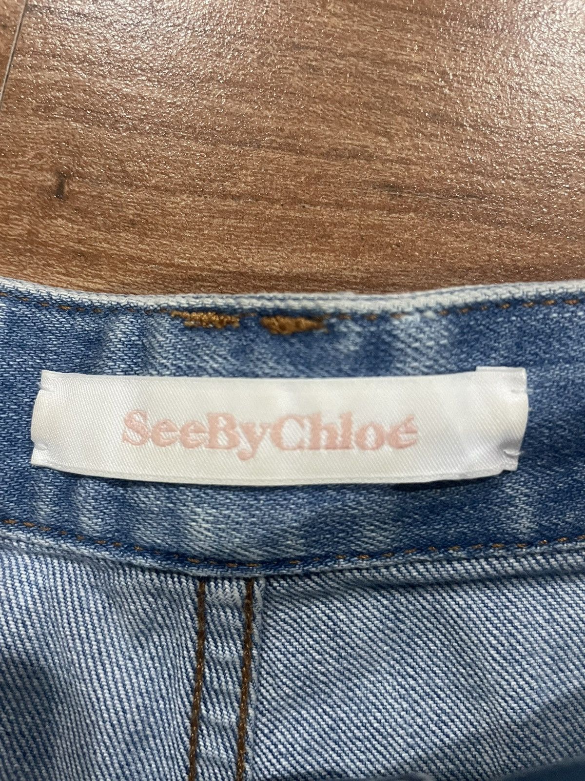 See by Chloe See by Chloe stone wash denim shorts Size 28" / US 6 / IT 42 - 6 Thumbnail