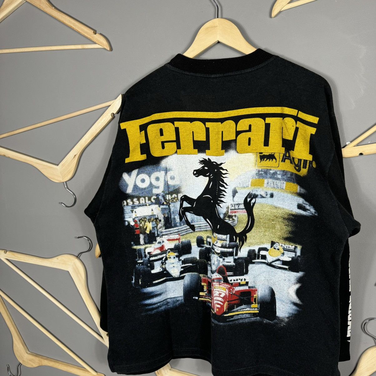Vintage Vintage 90s Empire Ferrari Schumacher Marlboro Sweatshirt Size US L / EU 52-54 / 3 - 9 Thumbnail