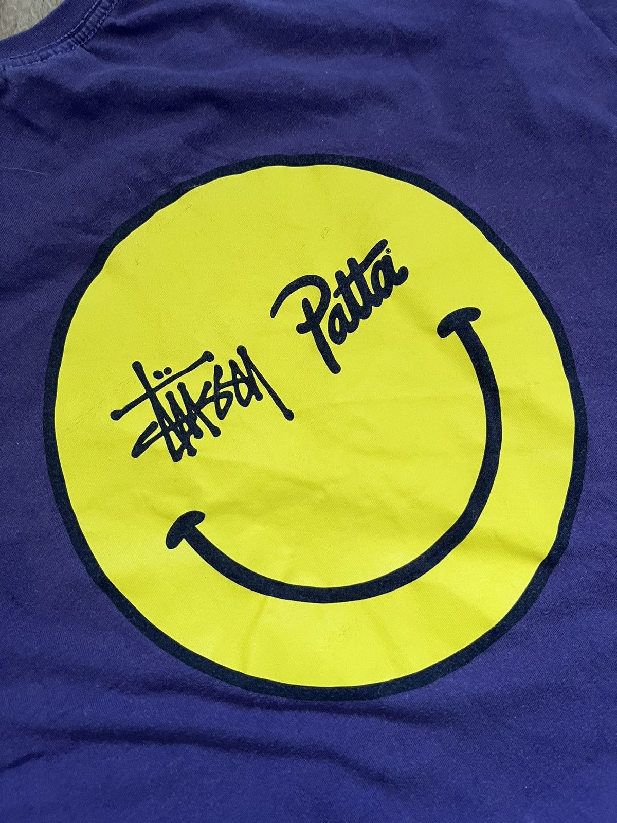 Stussy Stussy*Patta t-shirt smile big centre logo Size US L / EU 52-54 / 3 - 5 Thumbnail