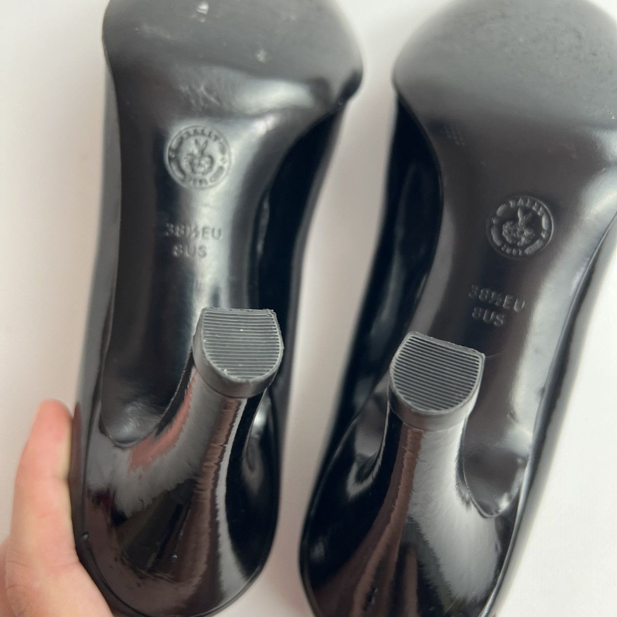 Bally Bally Black Leather Styleflex Heels Size US 8 / IT 38 - 10 Thumbnail