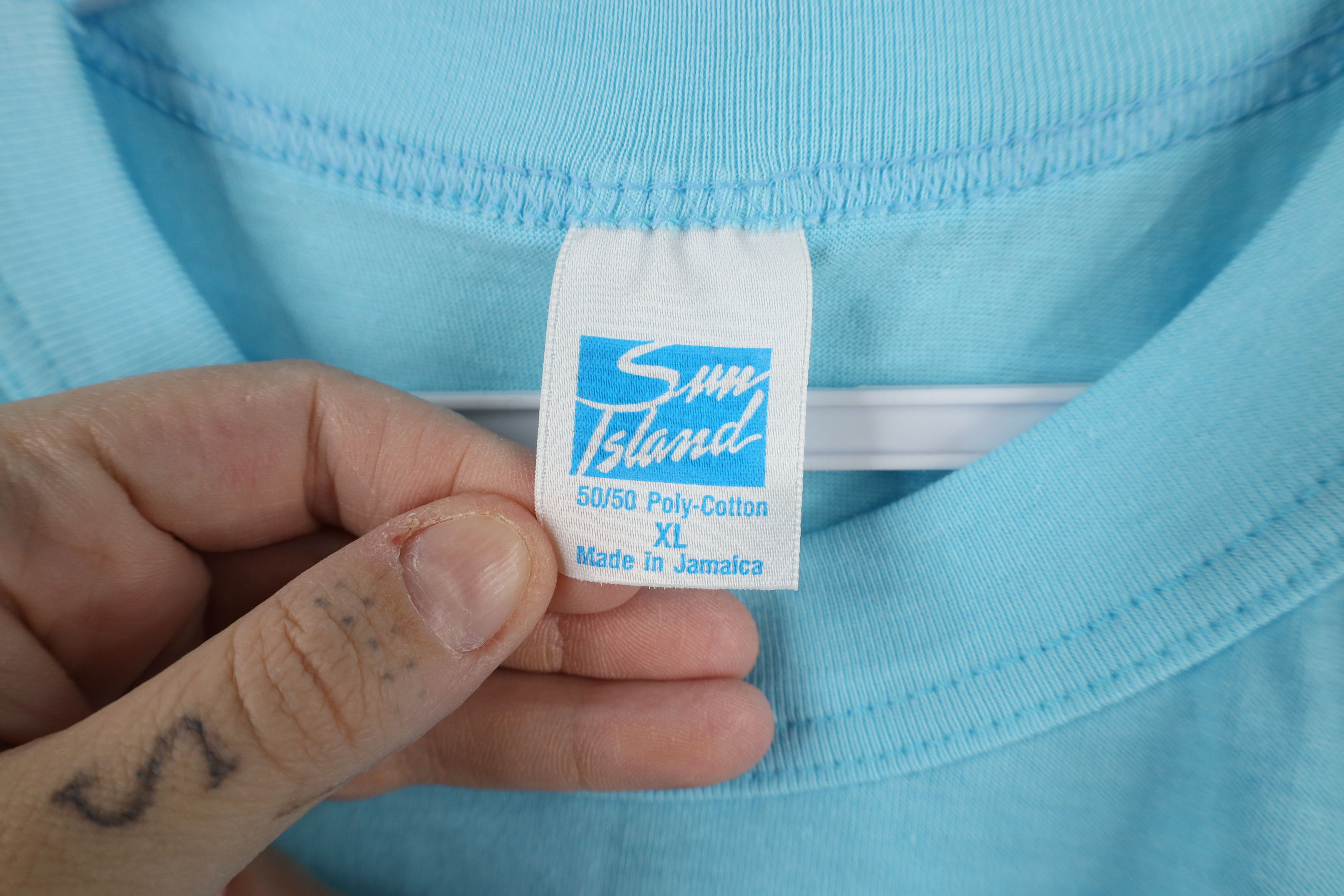 Vintage Vintage 90s Streetwear Turtle Cayman Islands T-Shirt Size US XL / EU 56 / 4 - 6 Thumbnail