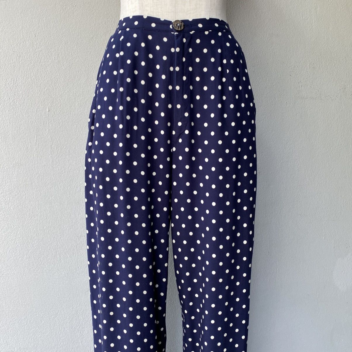 Zucca ZUCCA Navy Polka Dot Pants with Smocked Back Size 25" / US 0 / IT 36 - 17 Thumbnail