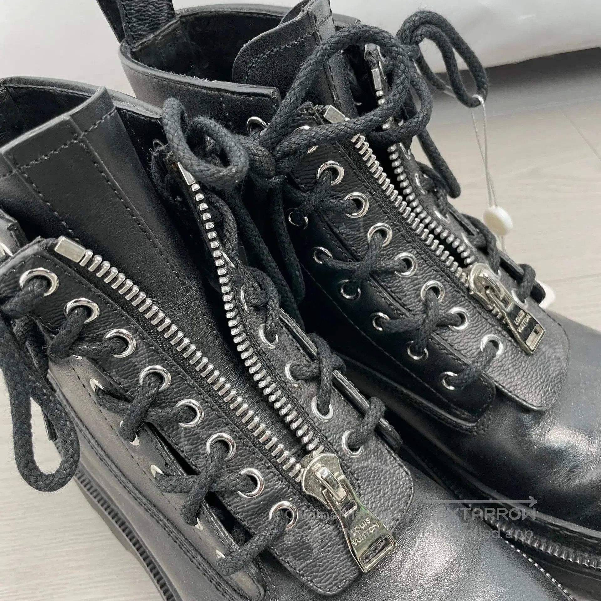 Louis Vuitton Louis Vuitton Black silver buckle leather shoes| Size US 6.5 / EU 39-40 - 8 Thumbnail