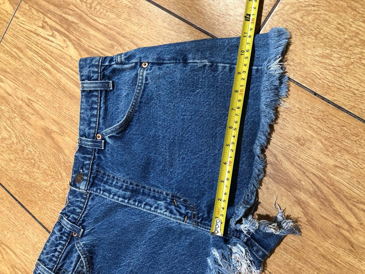 Levi's VINTAGE LEVIS Slim Fit Shorts Clean Design Size 34" / US 12 / IT 48 - 16 Thumbnail