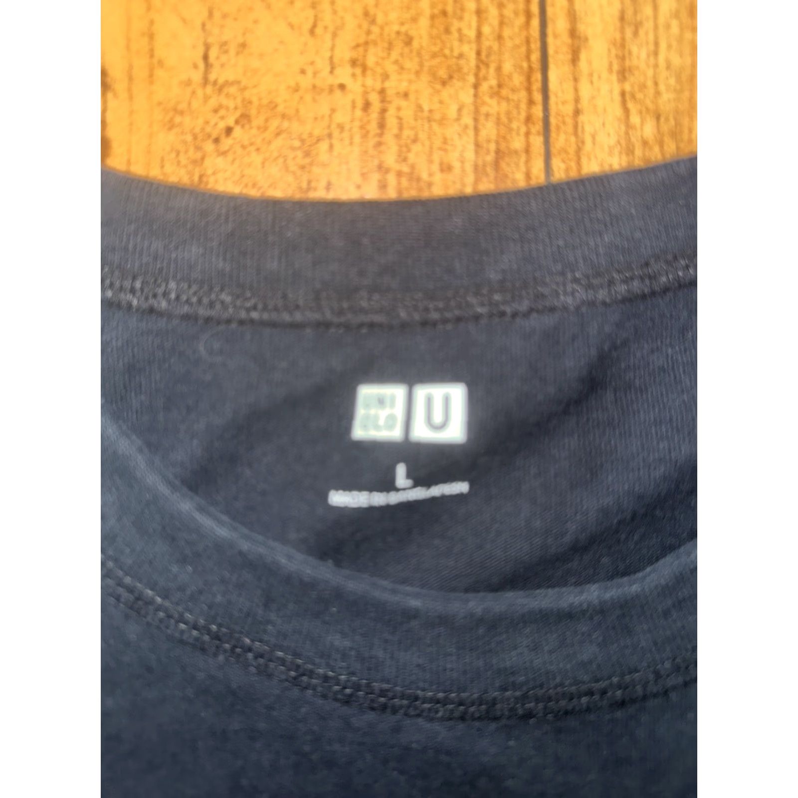 Uniqlo Uniqlo T-Shirt Black L Men 21x28 Shirt Regular Adult Mens Size US L / EU 52-54 / 3 - 2 Thumbnail