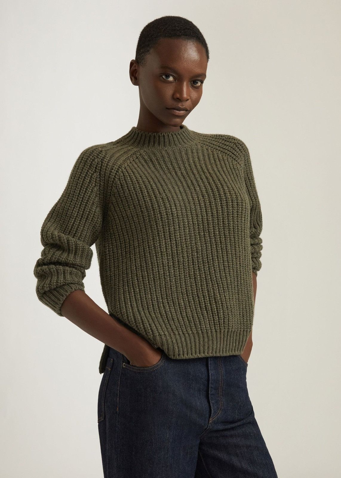 Loro Piana o1srvl11e0125 Davenport Crewneck Sweater in Green Size XS / US 0-2 / IT 36-38 - 4 Thumbnail