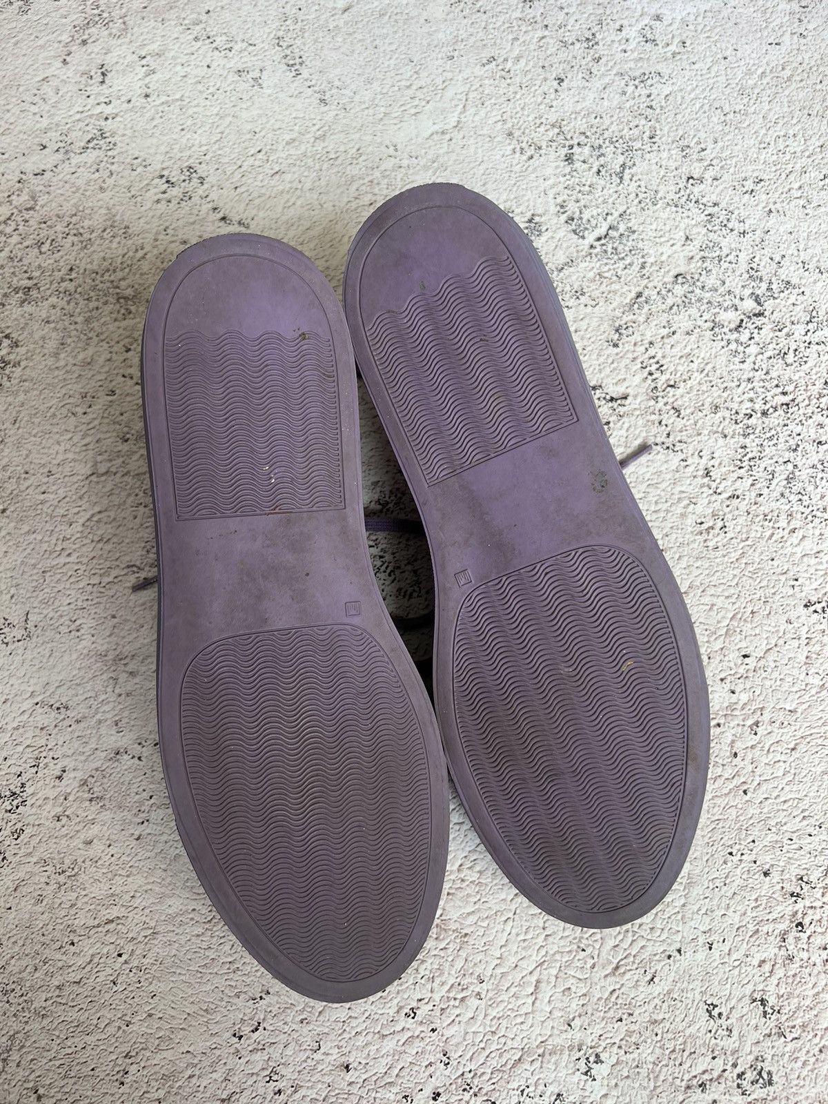 Common Projects Common Projects Low Top Sneakers Leather Violet Size US 11 / IT 41 - 12 Thumbnail