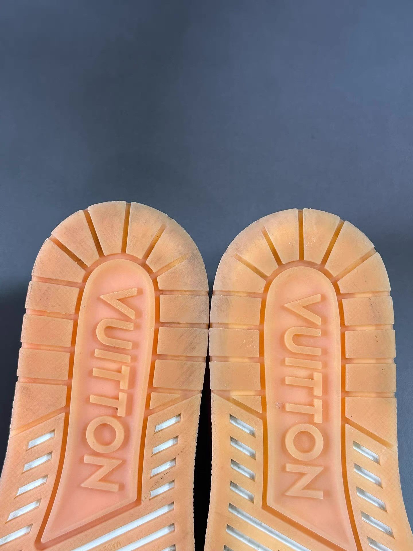 Louis Vuitton Louis Vuitton Trainer Peach Ｑ20 Size US 8 / EU 41 - 3 Thumbnail