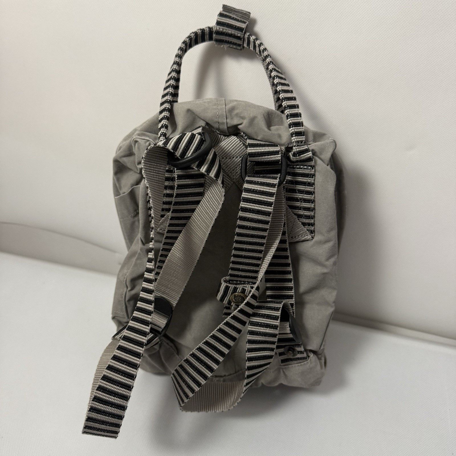 Fjallraven Fjällräven Kånken Backpack Mini Gray Striped School Travel Size ONE SIZE - 3 Thumbnail
