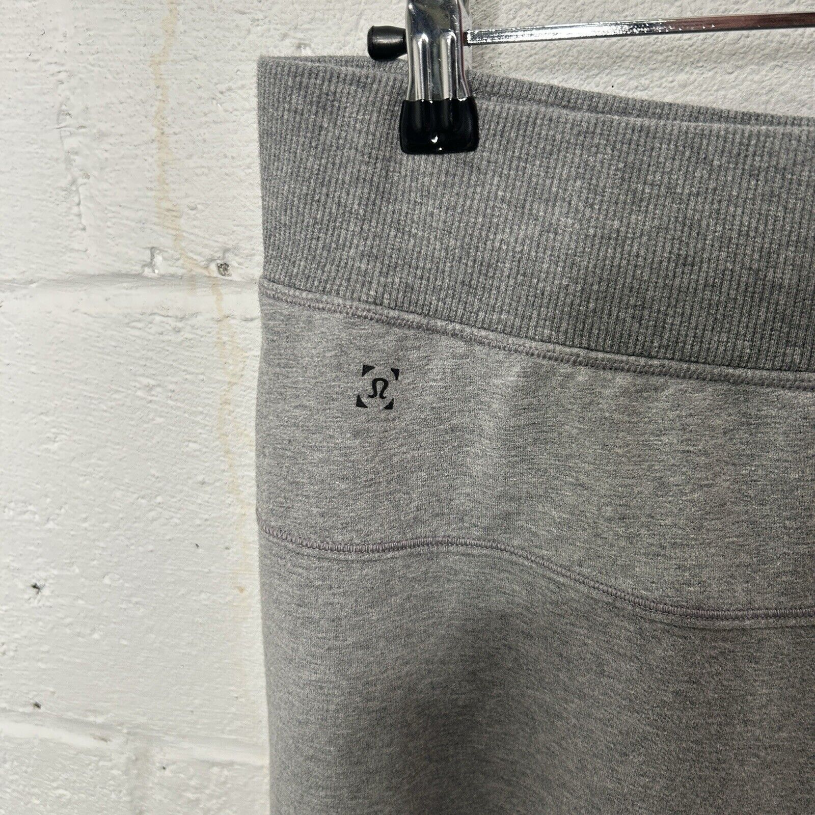 Lululemon Lululemon Stretchy Baggy Jogger Pants “Heather Grey” Size US 34 / EU 50 - 3 Thumbnail