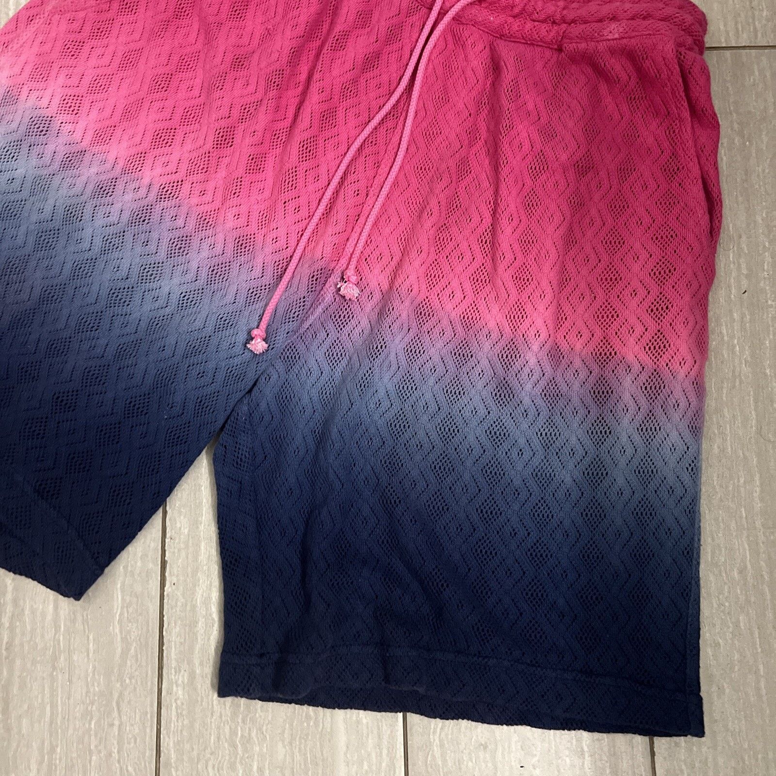 & Other Stories × AGL AGR PLAYFUL POWER UNISEX - SHORTS Size M Size US 30 / EU 46 - 3 Thumbnail