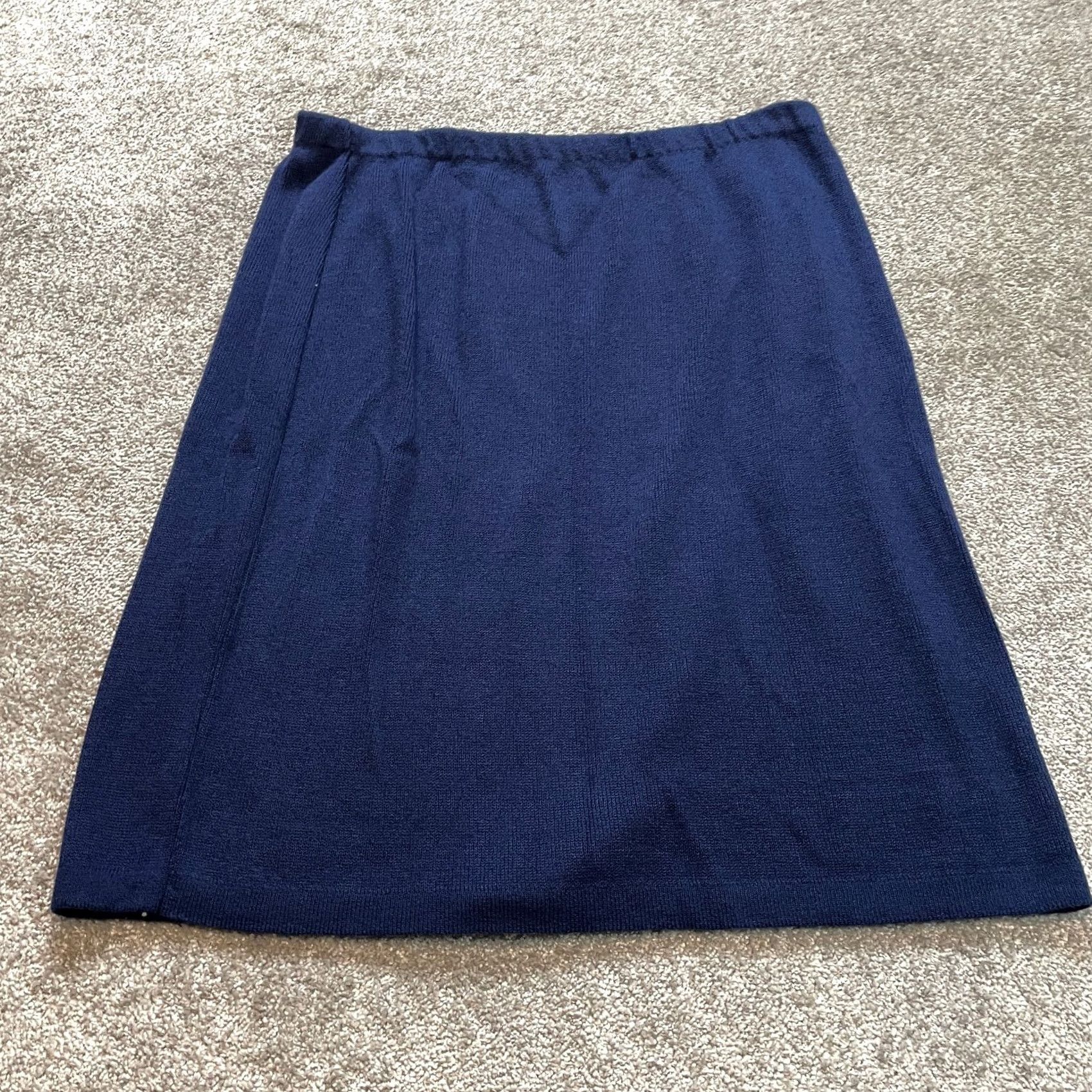 Vintage Unbranded Heavyweigt Skirt Womens 3X Blue Stretch A Line Vintage Knee Length Nylon Acrylic Knit Plus Size Ladies 3X Skirt Womens Stretch Vintage 90s? Size 40" / US 18 - 7 Thumbnail