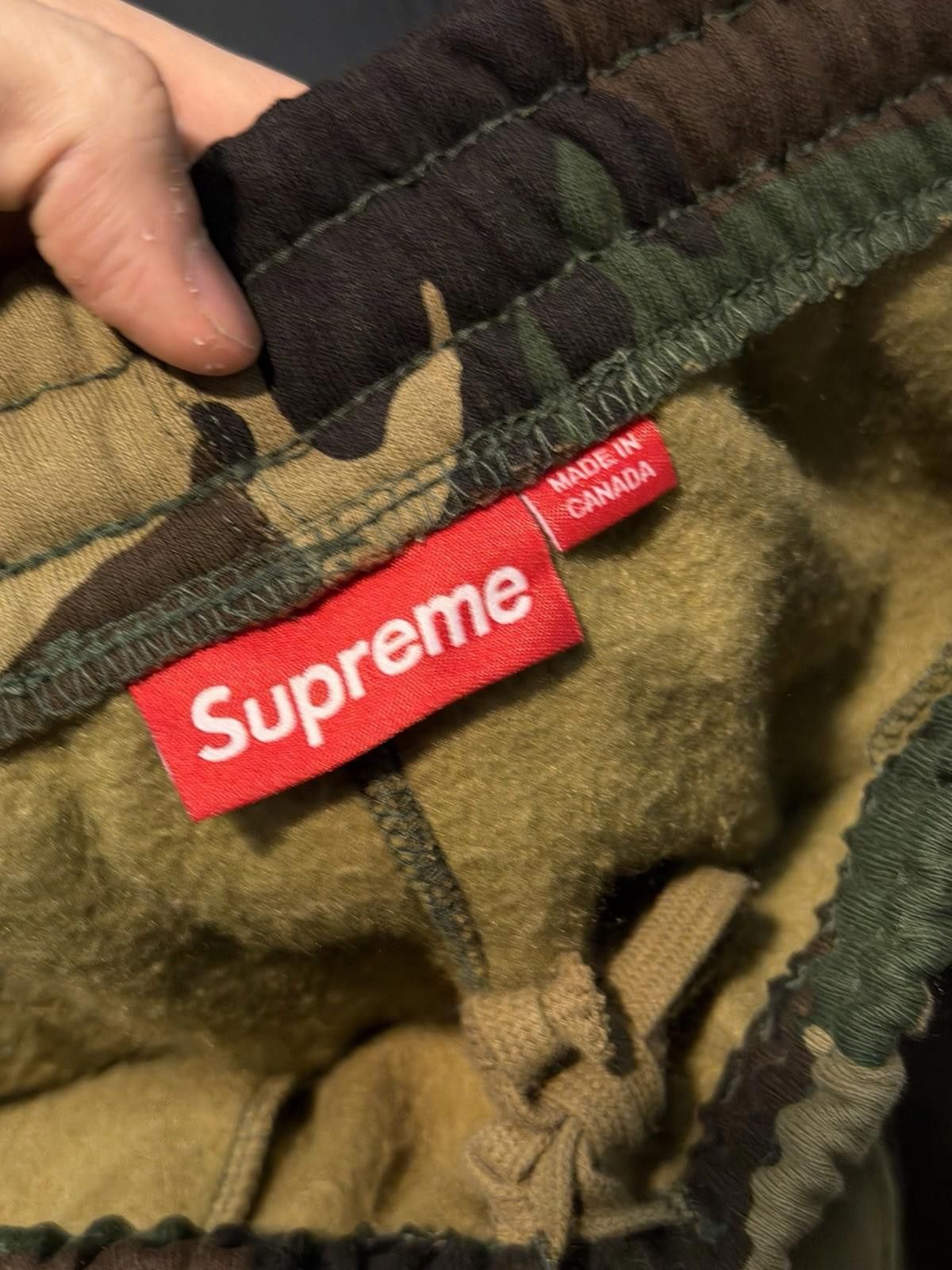 Supreme Supreme S Logo Sweatpants Camo (SS25) Brand New Size Medium Size US 32 / EU 48 - 9 Thumbnail