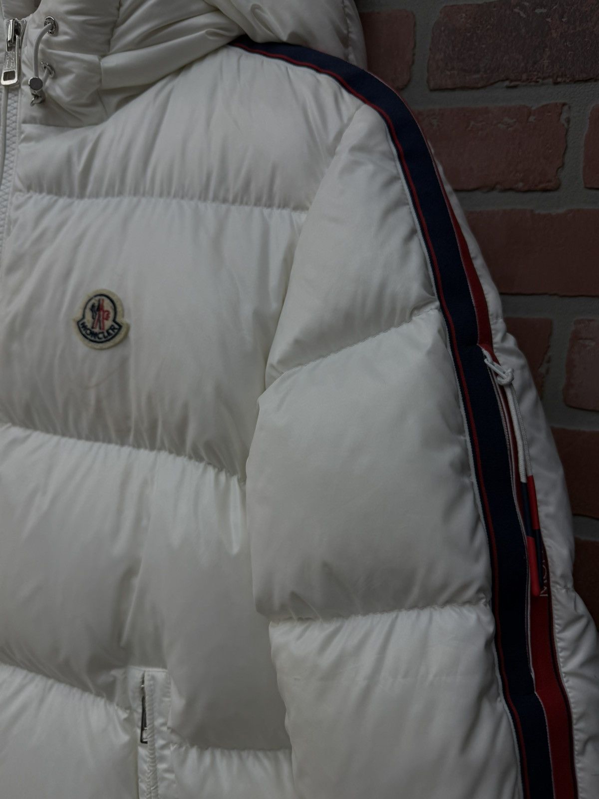 Moncler Size M/2 - Moncler Dincer Giubbotto Puffer White Size US M / EU 48-50 / 2 - 4 Thumbnail