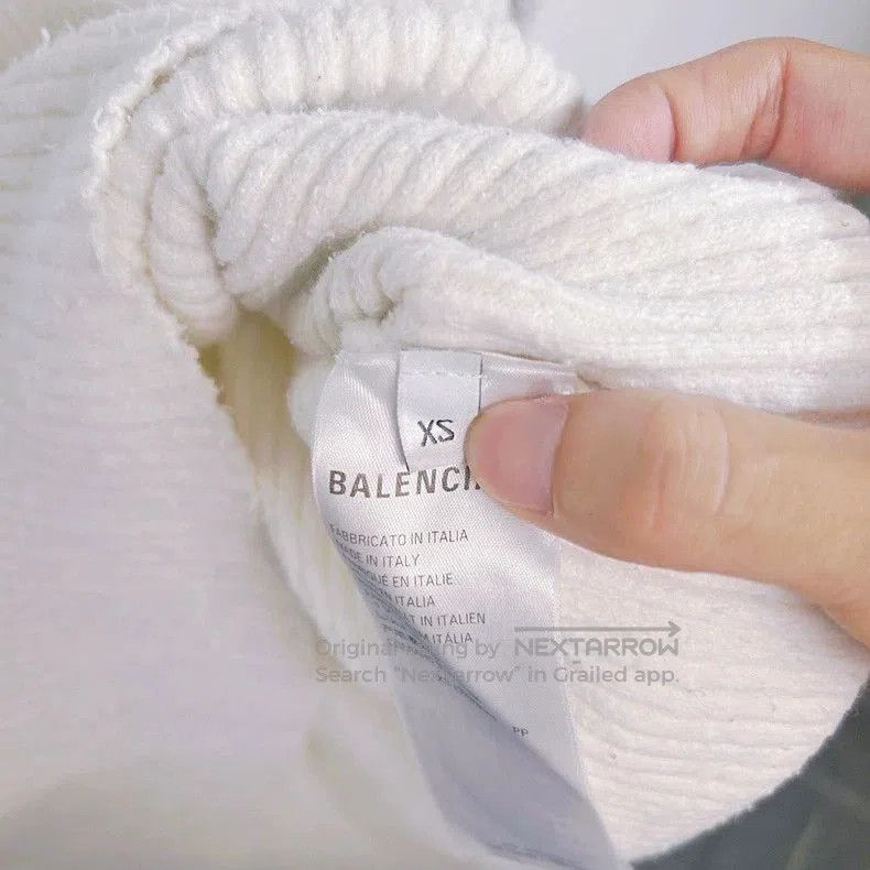 Balenciaga Balenciaga Lock Logo Knit Sweater. Size US XS / EU 42 / 0 - 5 Thumbnail