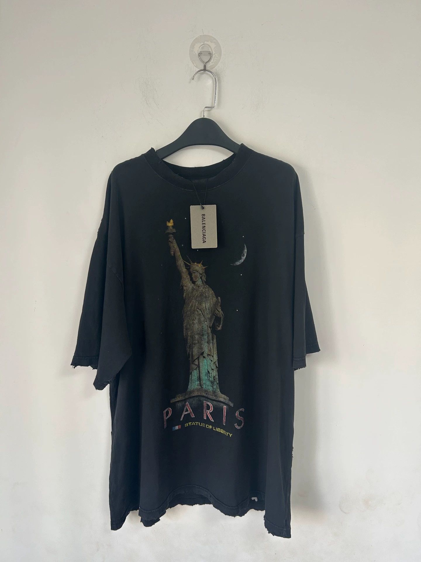 Balenciaga Balenciaga Statue of Liberty Black T-shirt XL - dmc Size US XL / EU 56 / 4 - 1 Thumbnail