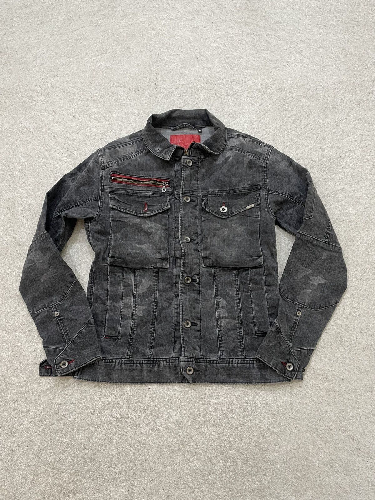 Japanese Brand 2000s Japan Black Denim Camo Jacket Multi Pocket Vkei Y2K Size US S / EU 44-46 / 1 - 1 Thumbnail