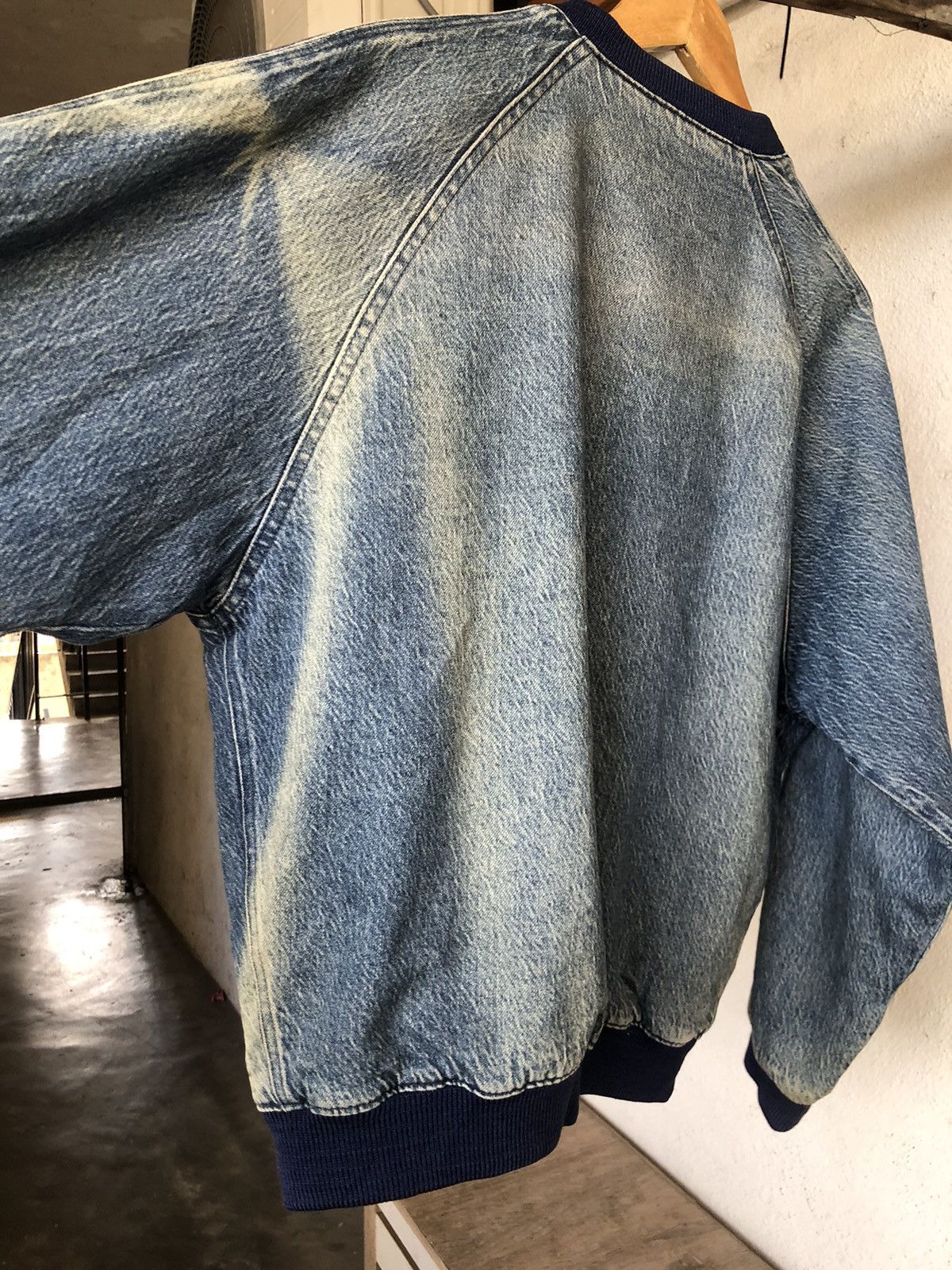 Blue Blue Japan Nice🔥 Vintage Blue Way Indigo Denim Faded Bomber Jacket Size US M / EU 48-50 / 2 - 15 Thumbnail